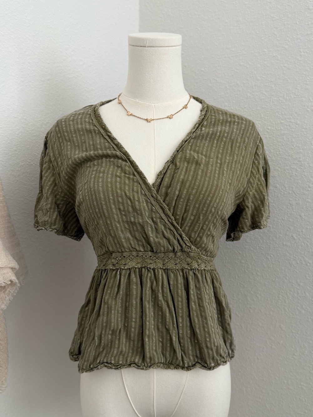 Easel Sage Green Textured Boho Peplum Top Large